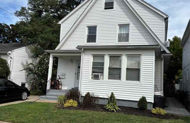 162 W Windsor Parkway photos photos