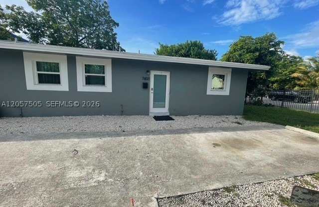 7800 N Miami Ave photos photos
