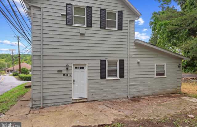 1841 HILLSIDE ROAD photos photos