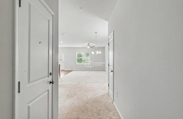 808 Royal Red Court Gallery 4