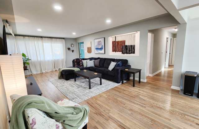 2035 Lima St photos photos