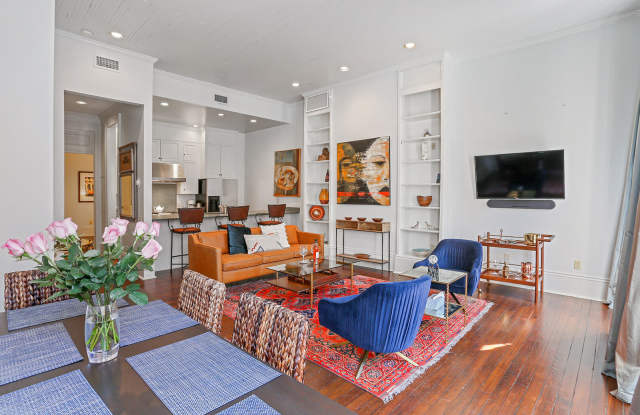 304 Chartres St - 304 Chartres Street, New Orleans, LA 70130