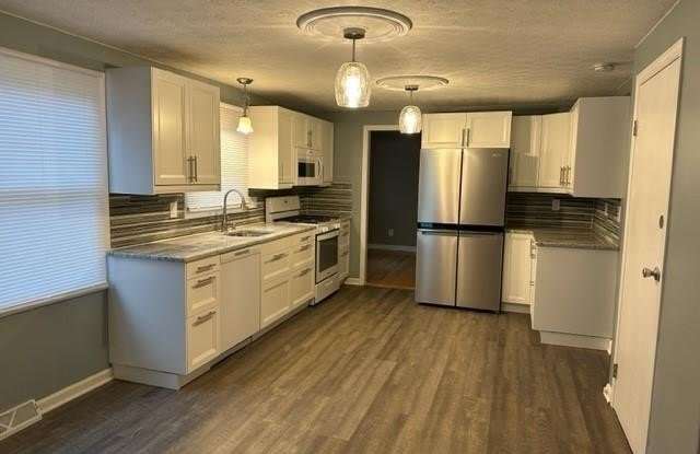 1674 Beckwith Drive Gallery 3
