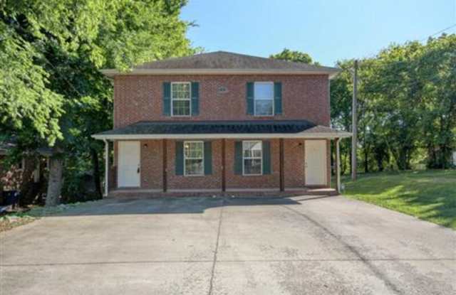 916- B Charlotte Street - 916 Charlotte Street, Clarksville, TN 37040