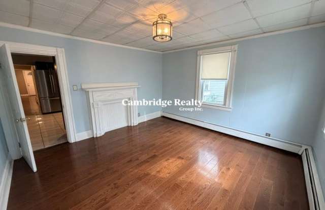 20 Linden St. Gallery 3