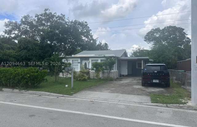 2837 NW 9th Ct Gallery 1