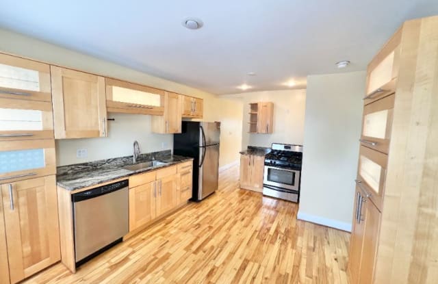13 Messenger St 13M-2F 2Br - 13 Messenger Street, Providence, RI 02903