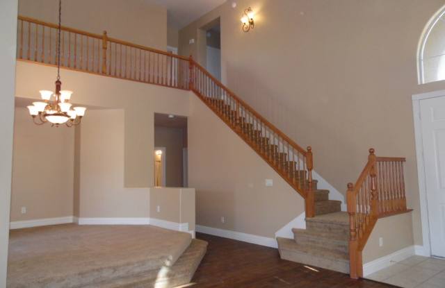 10813 Sapphire Vista Ave. Gallery 4