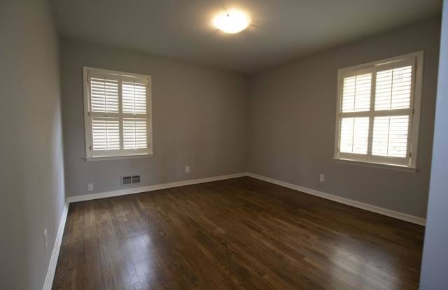 337 Tall Oaks Drive Gallery 3