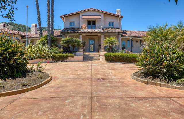 Exclusive 6000 sq ft home in Bassi Ranch photos photos