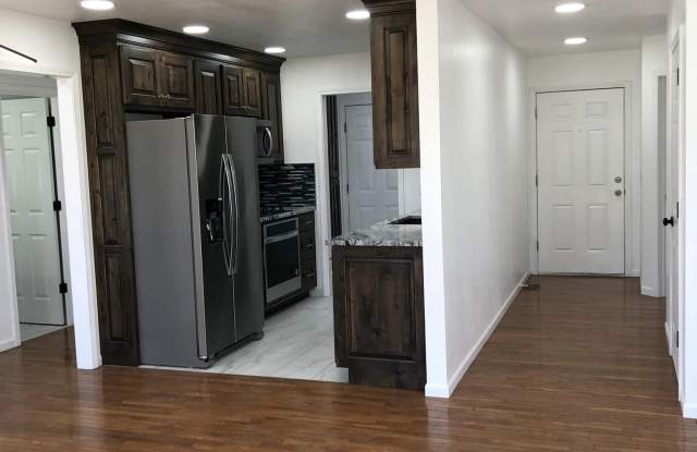 1507 North Engel Avenue photos photos