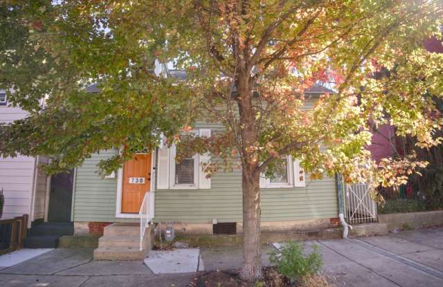 Cape Cod Standalone in Cabbage Hill! Gallery 1
