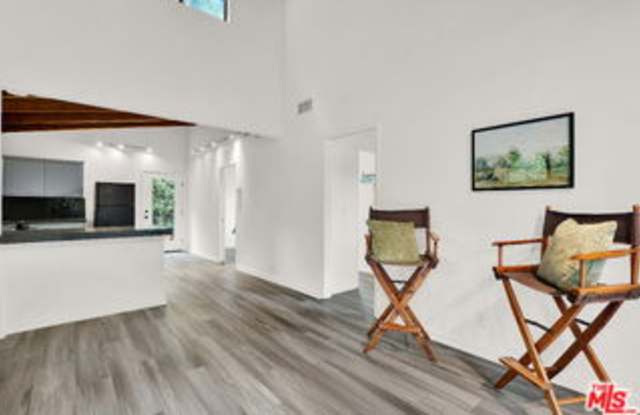 2039 Tuna Canyon Road - 2039 Tuna Canyon Road, Topanga, CA 90290