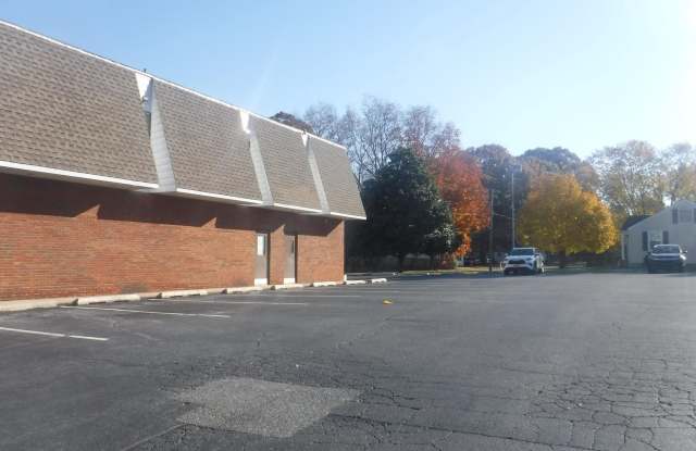 2089 DUPONT Gallery 2