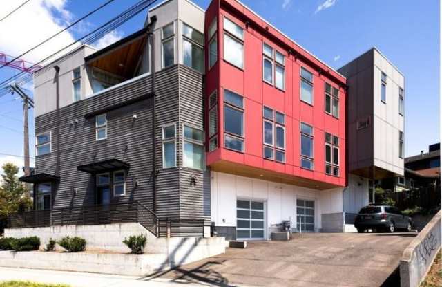 805 NE 66th Street Gallery 3