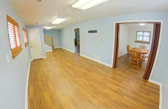 Big Backyard + Pet Friendly + Off-Street Parking + Washer and Dryer Included! Available Now! Gallery 4