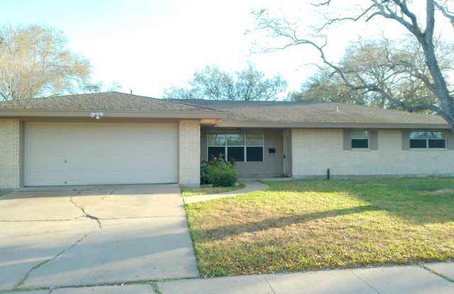 4610 Donegal Dr - 4/Bed 2/Bath - $2195/month photos photos