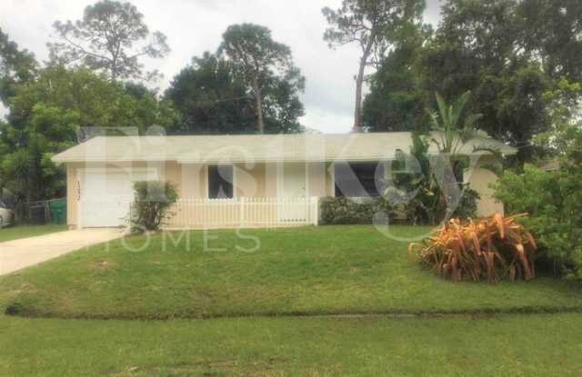 1252 Southwest Goodman Avenue photos photos