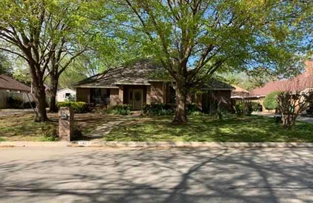 1325 Cambridge Lane Gallery 2