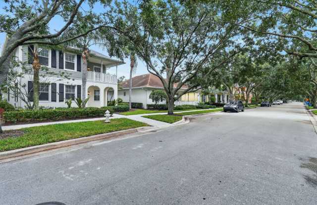 303 Caravelle Drive Gallery 2