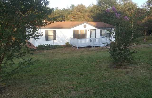 2596 1st Ave - 2596 1st Avenue Northwest, Catawba, NC 28609