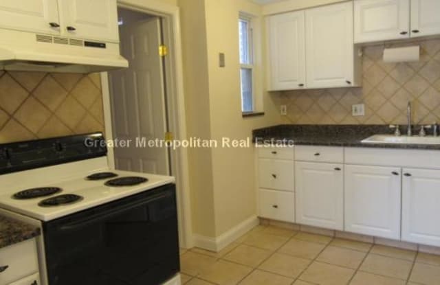 27 Thacher St. - 27 Thacher Street, Boston, MA 02113