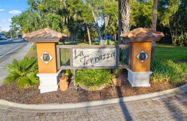 8861 LA TERRAZZA Place Gallery 1