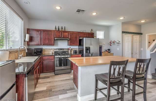 6764 Firewood Drive Gallery 4