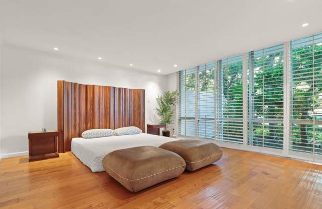 2170 Century Park Ln - 2170 Century Park Lane, Los Angeles, CA 90067