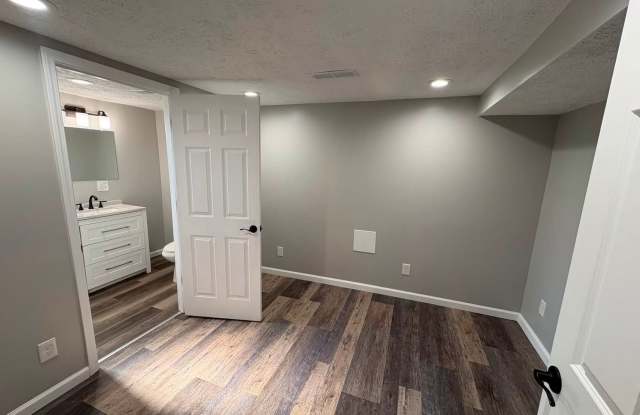 308 W. 6th St. - A Gallery 3