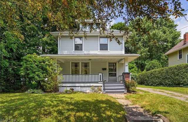 325 Pleasant Avenue photos photos