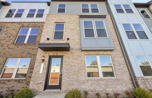 2176 GLACIER Road - 2176 Glacier Rd, Herndon, VA 20170