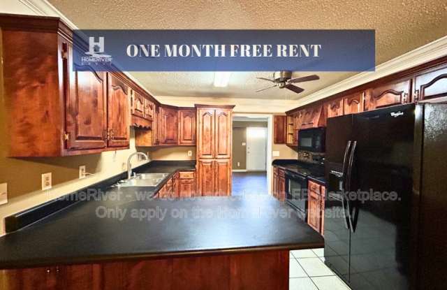 2311 Williamsburg Ct SW - 2311 Williamsburg Court Southwest, Decatur, AL 35603