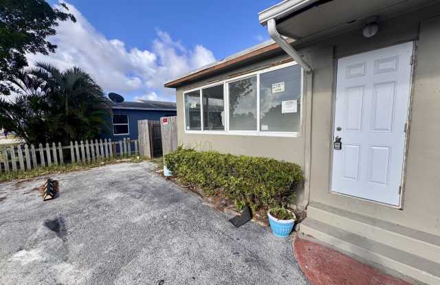 2513 Avenue E photos photos