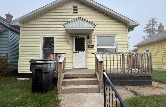Cute 2 Bed 1 Bath House photos photos