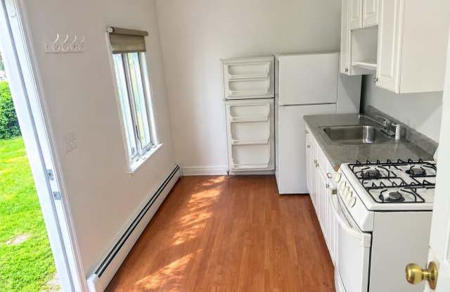 48 Rosemont Avenue Gallery 2