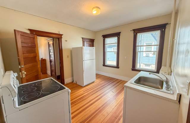 18 Newton St photos photos