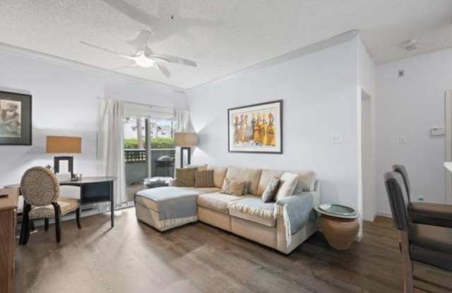 1201 Glen Cove Pkwy Apt 202 Gallery 2