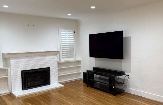 558 Irving Avenue Gallery 2