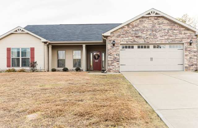 Beautiful Ranch Close to Fort Gordon! Gallery 1