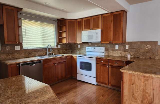 17302 Meadowview Drive Gallery 2