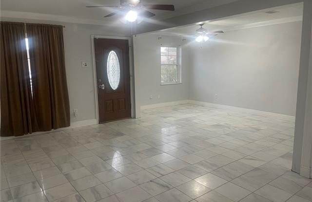 413 BANNERWOOD Drive Gallery 2
