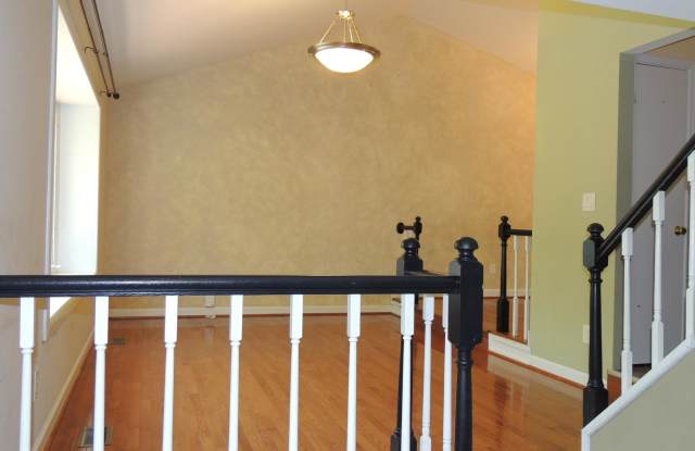 6100 BARROS DRIVE Gallery 4