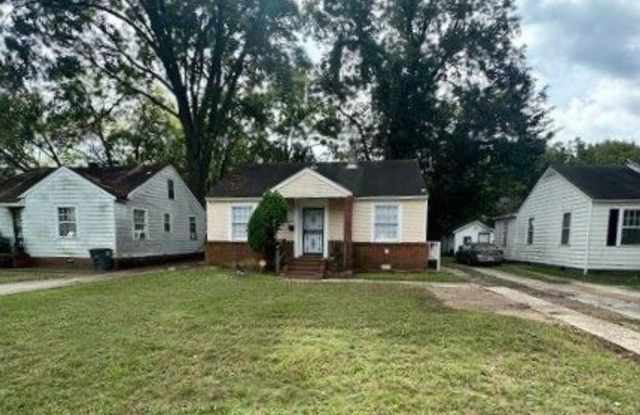 BELOW MARKET RENT! - 2753 Burns Avenue, Memphis, TN 38114