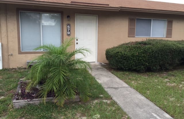670 W Rosewood Ln - 670 West Rosewood Lane, Tavares, FL 32778