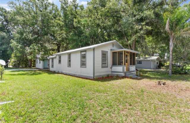 630 N NASHUA AVENUE photos photos