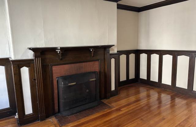 102 Mt Auburn St Gallery 2