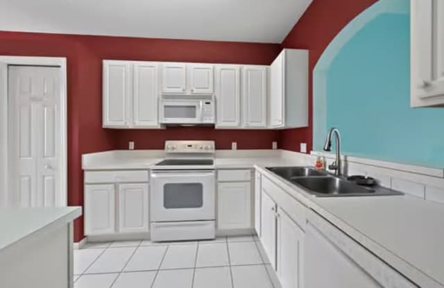 7880 Lake Sawgrass Loop Apt 5212 Gallery 2