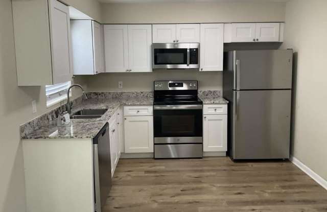 2002 East Humphrey Street photos photos