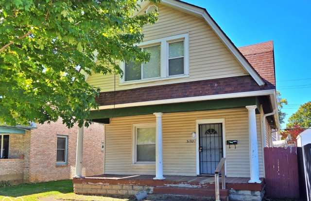 3132 Graceland Avenue Gallery 3